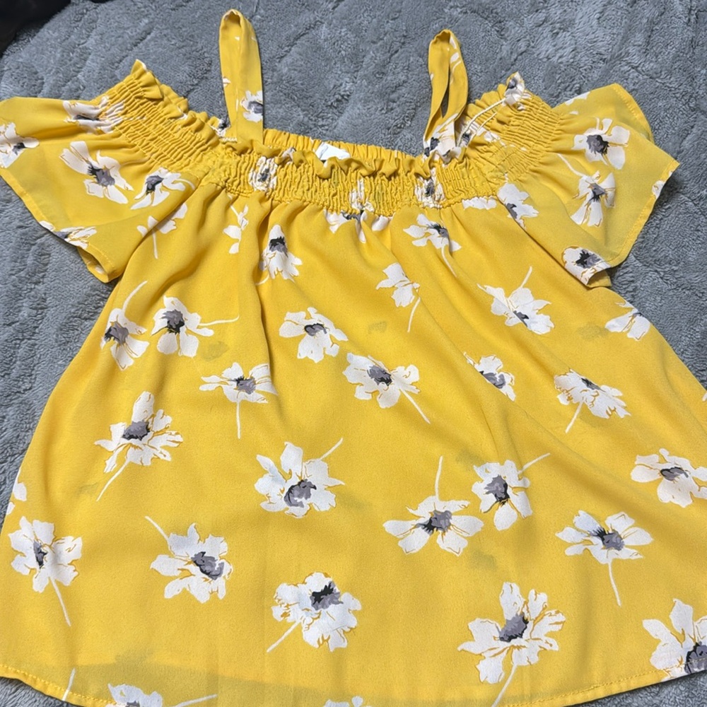 Women’s sienna sky, yellow off the shoulder top size small